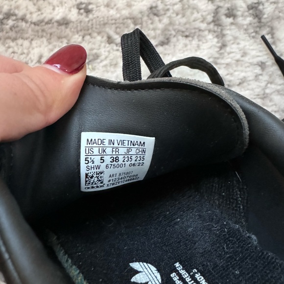 OG Adidas Sambas - Picture 4 of 5